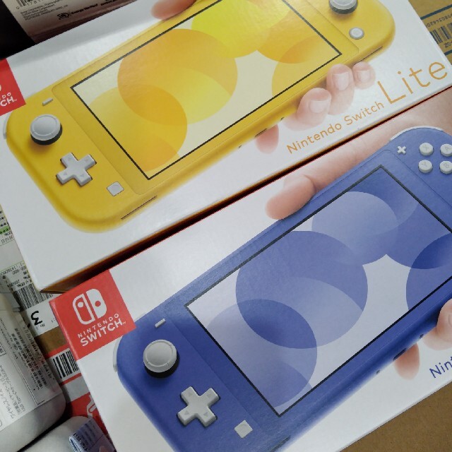 印象のデザイン switchライト2台&エアポッズプロ7台セット 家庭用