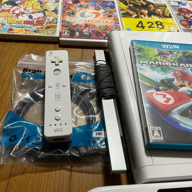 Wii U WiiU32GB白マリオカート8他色々の通販 by やまひん's shop｜ウィーユーならラクマ