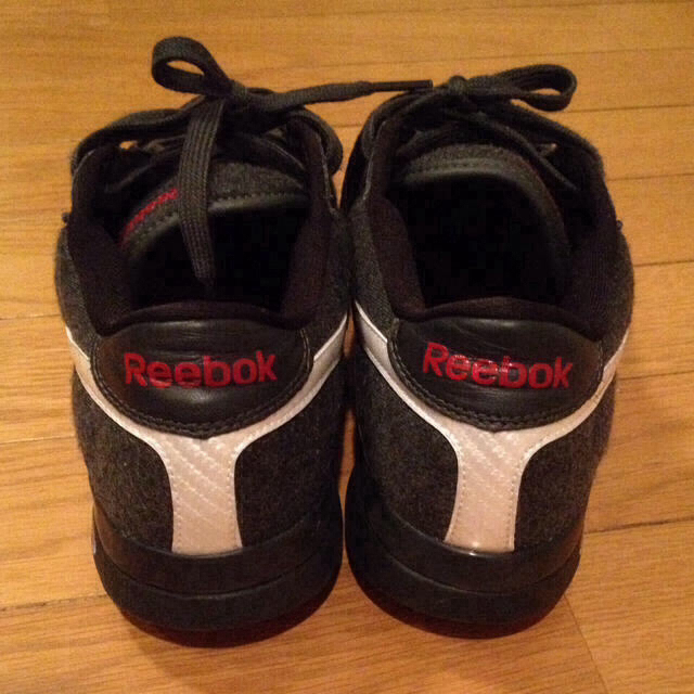 Reebok(リーボック)のReebok easy tone レディースの靴/シューズ(スニーカー)の商品写真