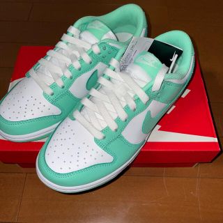 ナイキ(NIKE)のNIKE WMNS DUNK LOW GREEN GLOW ウィメンズ 23cm(スニーカー)