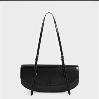 チャールズアンドキース(Charles and Keith)のCHARLES&KEITH サドルバッグ(ショルダーバッグ)