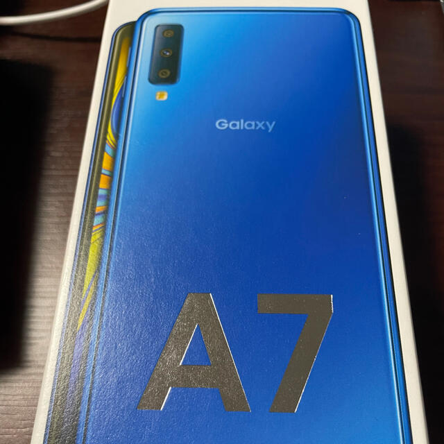 Galaxy A7 ブルー 64 GB モバイル SIMフリー
