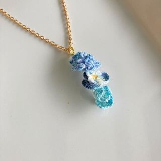 ハンドメイド　ネックレス　お花　レース編み　パンジー　ダリア　ブーケ(ネックレス)