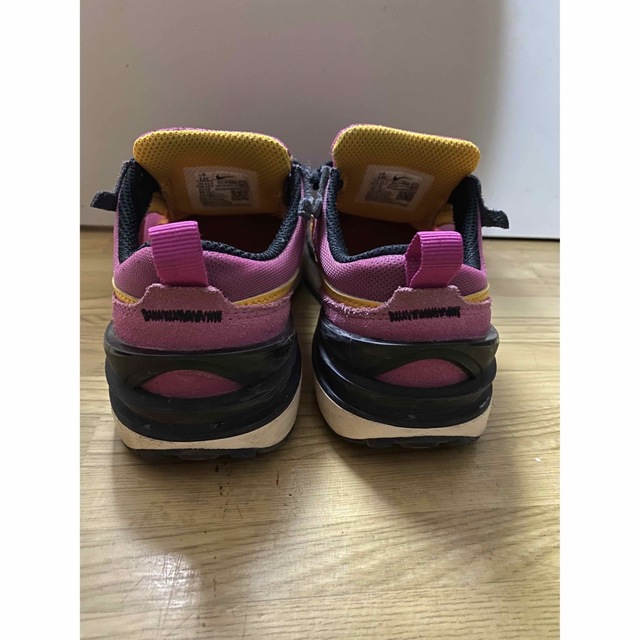 NIKE(ナイキ)のNIKE  WAFFLE ONE Active Fuchsia  18cm キッズ/ベビー/マタニティのキッズ靴/シューズ(15cm~)(スニーカー)の商品写真