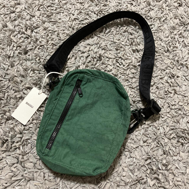 BEAMS(ビームス)のお値下げ BAGGU Sport Crossbody クロスボディ ショルダー レディースのバッグ(ショルダーバッグ)の商品写真