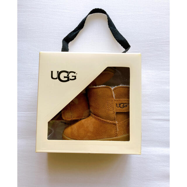 UGG(アグ)のUGG ムートンブーツ　ベビー キッズ/ベビー/マタニティのベビー靴/シューズ(~14cm)(ブーツ)の商品写真