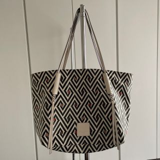 ヘンリベンデル(Henri Bendel)のヘンリーベンデル　(トートバッグ)