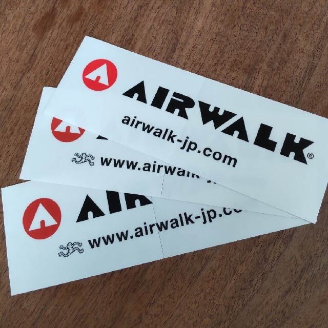 AIRWALK(エアウォーク)のAIR WALKステッカー スポーツ/アウトドアのスポーツ/アウトドア その他(サーフィン)の商品写真