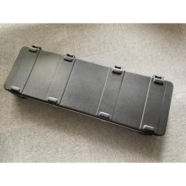 Fender フェンダー 純正 ベース用ハードケース 鍵付き Fender フェンダー 純正 ベース用ハードケース 鍵付き