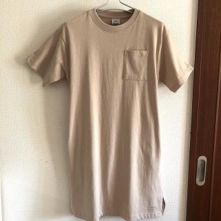 ティゴラ(TIGORA)のロング丈Tシャツ　新品未使用　TIGORA(Tシャツ(半袖/袖なし))