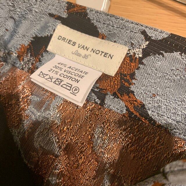 DRIES VAN NOTEN(ドリスヴァンノッテン)のDries Van Noten ドリスヴァンノッテン　刺繍スラックス レディースのパンツ(カジュアルパンツ)の商品写真