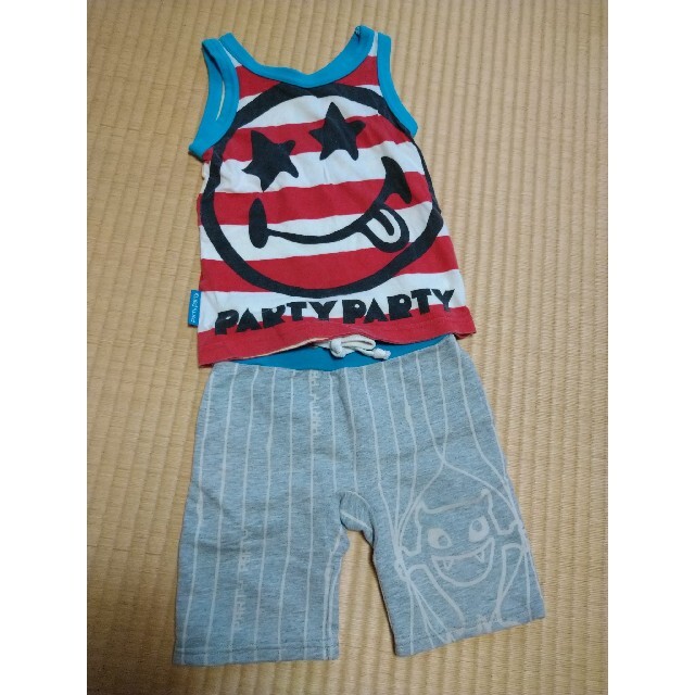 PARTYPARTY(パーティーパーティー)のPARTYPARTY　上下　90.95 キッズ/ベビー/マタニティのキッズ服男の子用(90cm~)(Tシャツ/カットソー)の商品写真