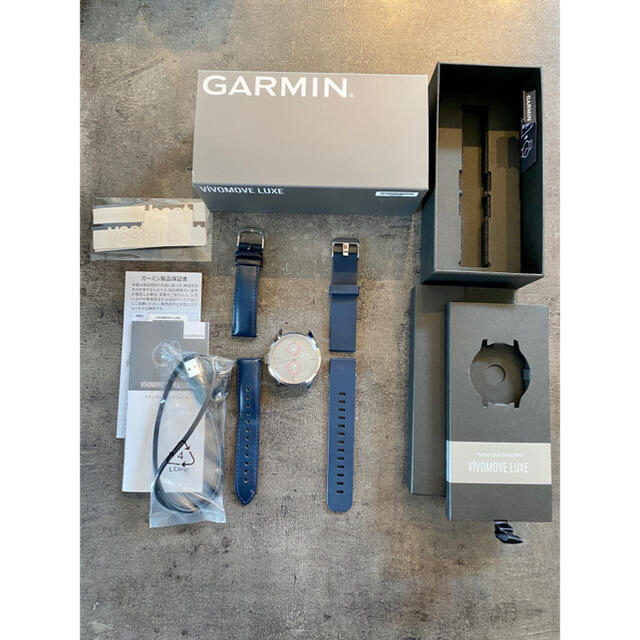 41141円 【爆売り！】 GARMIN ガーミン 腕時計 スマートウォッチ vivomove Luxe Navy Leather Silver ユニセックス 0