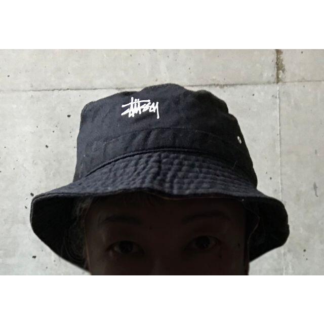 STUSSY(ステューシー)のstussy 黒の帽子 レディースの帽子(その他)の商品写真