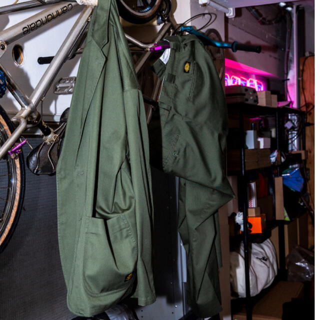 Dickies(ディッキーズ)のTRIPSTER x Dickies_ OLIVE SUIT_Large メンズのスーツ(セットアップ)の商品写真