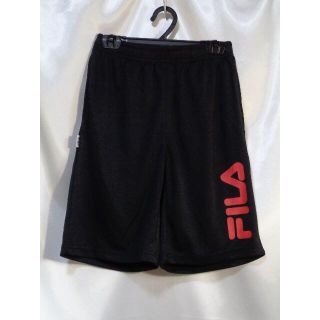 フィラ(FILA)の＜№6905＞(140cm)★FILA(フィラ)★速乾ハーフパンツ♪黒(パンツ/スパッツ)