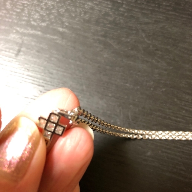 Cartier(カルティエ)の正規品保証❤️カルティエ　ダイヤモンド　クロスネックレス　750WG❤️ レディースのアクセサリー(ネックレス)の商品写真