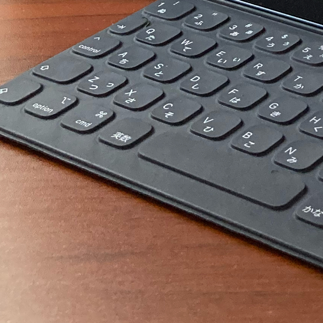 iPad(アイパッド)のiPad Air4　256GBセルラーSmart Keyboard スカイブルー スマホ/家電/カメラのPC/タブレット(タブレット)の商品写真