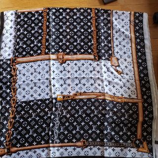 LOUIS VUITTON(バンダナ/スカーフ)のフリマアイテム一覧 LOUIS VUITTON(バンダナ/スカーフ)のフリマアイテム一覧