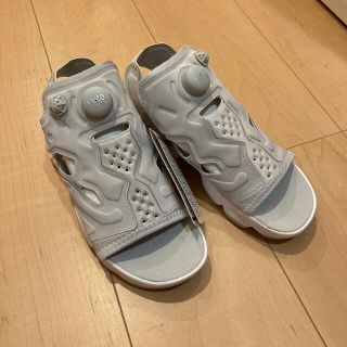 リーボック(Reebok)の【新品未使用】リーボック　ポンプフューリー　サンダル　23センチ(サンダル)