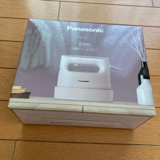 パナソニック(Panasonic)の小豆柴様専用　Panasonic スチーマー 大容量 ベージュスチームアイロン　(アイロン)