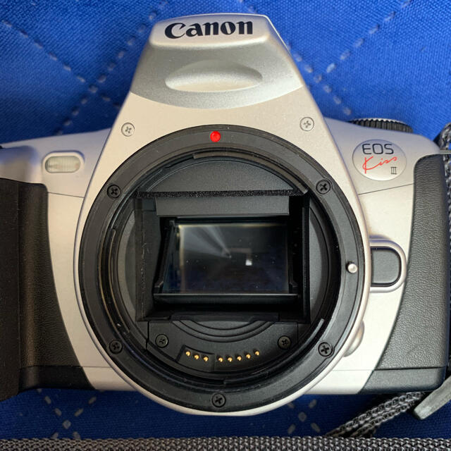 Canon(キヤノン)のCANON キヤノン　EOS Kiss 3 一眼レフカメラ　フィルムカメラ スマホ/家電/カメラのカメラ(フィルムカメラ)の商品写真