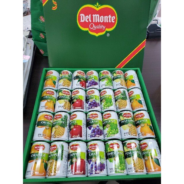 Del Monte　100％ジュース🍹 食品/飲料/酒の飲料(ソフトドリンク)の商品写真