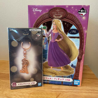 ディズニー(Disney)の　プリンセス　ラプンツェル　フィギュアメタルチャーム　一番くじ　セブンイレブン(キャラクターグッズ)