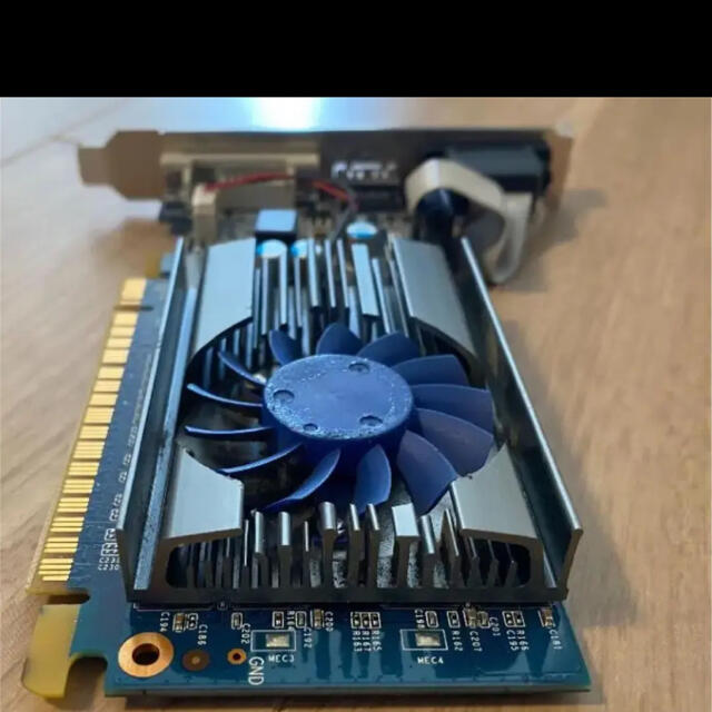 GeForce GT710 2GB お持ちのPCを簡易的にゲーミングPCに スマホ/家電/カメラのPC/タブレット(PCパーツ)の商品写真
