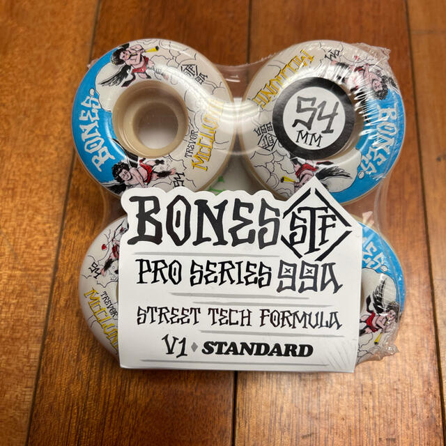 スケートボード　ウィール  BONES STF 54mm V1 新品未使用、送料