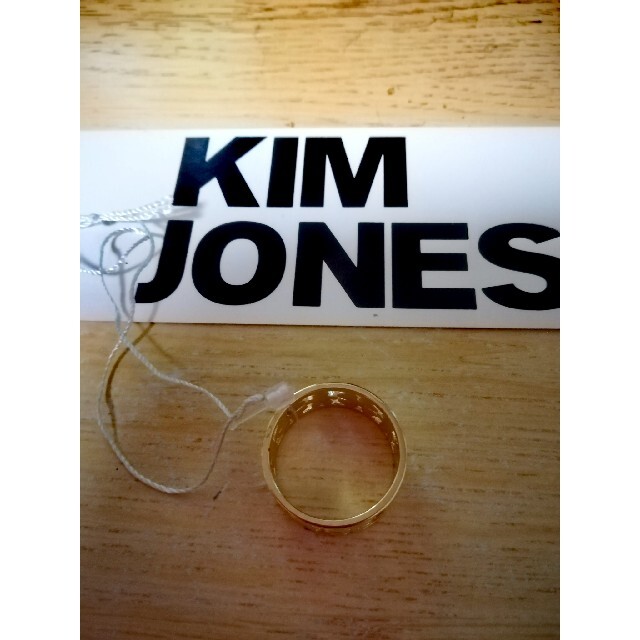 KIM JONES(キムジョーンズ)のKIM JONES キムジョーンズ ゴールドリング メンズのアクセサリー(リング(指輪))の商品写真