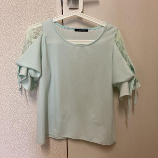 イング(INGNI)のイング　カットソー ブラウス　M(カットソー(半袖/袖なし))