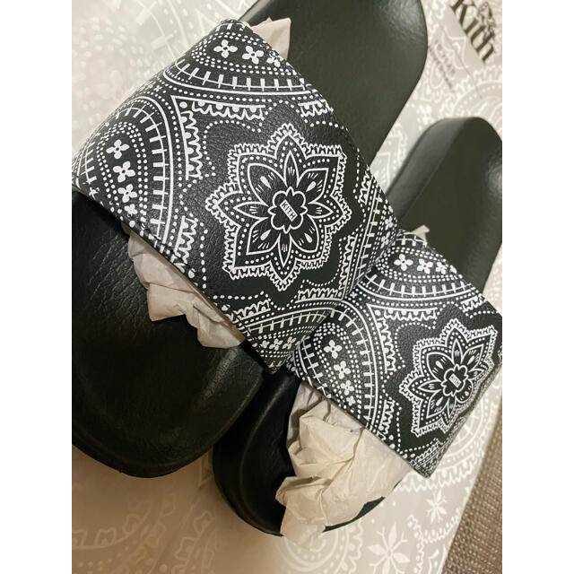 【US9】KITH Bandana Paisley Beach Slides