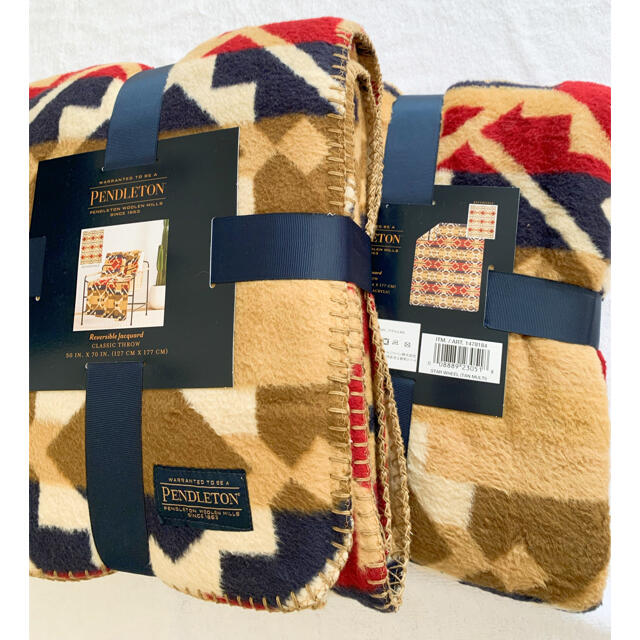 PENDLETON(ペンドルトン)のPENDLETON ペンドルトン　リバーシブルブランケット　2枚 スポーツ/アウトドアのアウトドア(寝袋/寝具)の商品写真