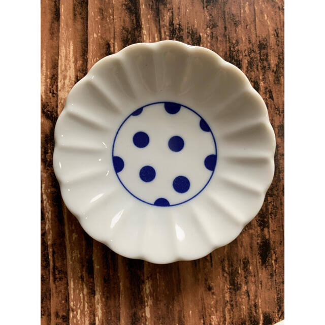 花型和柄小皿5枚 青 白 10cm 日本製 和食器 醤油皿 美濃焼 オシャレの通販 By Mimirin S Shop ラクマ