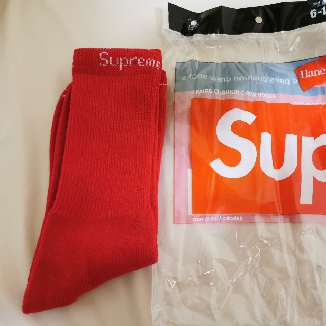 Supreme(シュプリーム)のSupreme × Hanes® Crew Socks Black 4足 + 赤 メンズの靴/シューズ(スニーカー)の商品写真