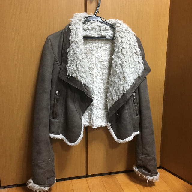 ZARA(ザラ)のZARA アウター レディースのジャケット/アウター(ミリタリージャケット)の商品写真