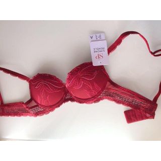 シモーヌペレール(Simone Perele)の70A☆シモーヌ ペレールSIMONE PERELE　KISSフランス海外高級ラ(ブラ)