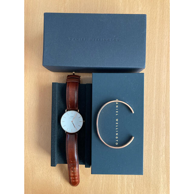 Daniel Wellington(ダニエルウェリントン)のDaniel Wellington 36MM+CLASSIC BRACELET メンズの時計(腕時計(アナログ))の商品写真