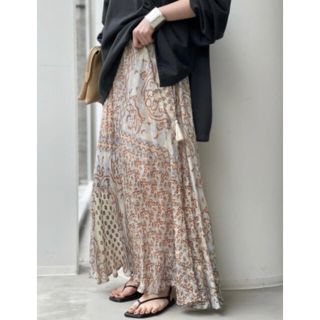 アパルトモンドゥーズィエムクラス(L'Appartement DEUXIEME CLASSE)の BLUE  BOHEME  Silk  Long  Skirt(ロングスカート)