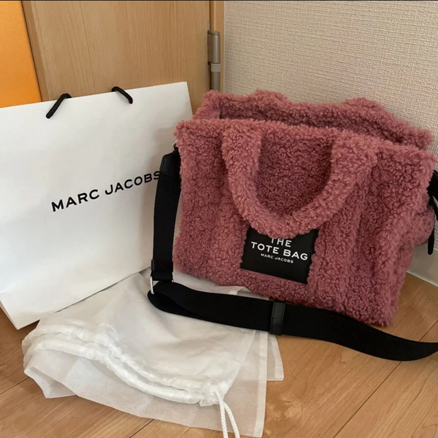 MARC JACOBS(マークジェイコブス)のマークジェイコブス　テディ レディースのバッグ(ショルダーバッグ)の商品写真