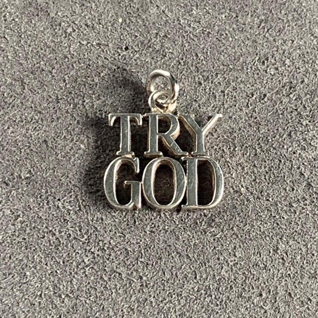 喜ばれる誕生日プレゼント Tiffany TRY GOD ネックレストップ