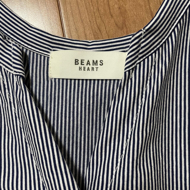 BEAMS(ビームス)のBEAMS HEART スキッパーネック カットソー レディースのトップス(シャツ/ブラウス(半袖/袖なし))の商品写真