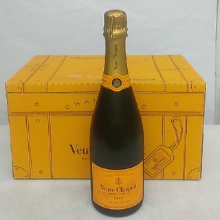 ヴーヴクリコ イエローラベル 750㍉ 6本セット (シャンパン/スパークリングワイン)