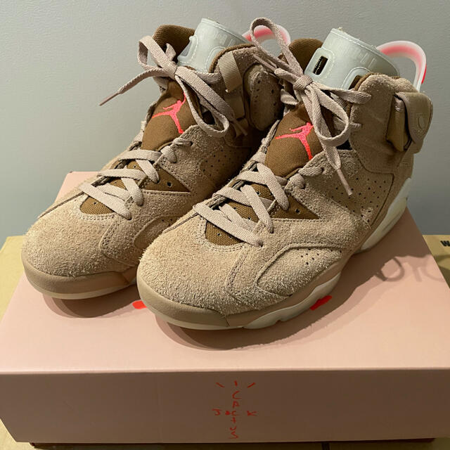 TRAVIS SCOTT × NIKE PS AIR JORDAN6スニーカー