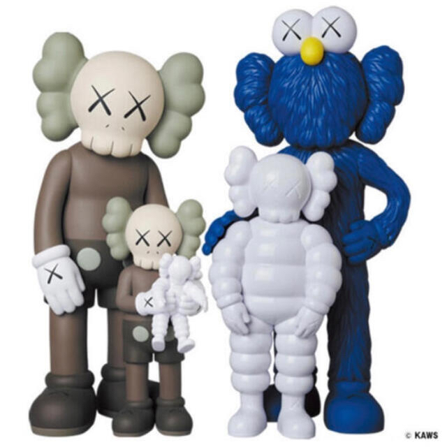 MEDICOM TOY(メディコムトイ)の#1 KAWS FAMILY BROWN/BLUE/WHITE  エンタメ/ホビーのフィギュア(その他)の商品写真