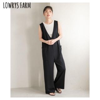 ローリーズファーム(LOWRYS FARM)の新品* LOWRYS FARM Ｖネックアキサロペット(サロペット/オーバーオール)