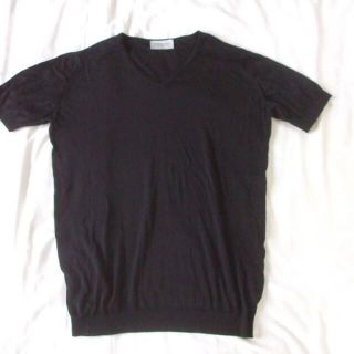 ジョンスメドレー(JOHN SMEDLEY)のジョンスメドレー JOHN SMEDLEY Vネック半袖ニットS 黒(Tシャツ/カットソー(半袖/袖なし))