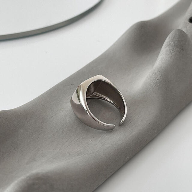 リング　男女兼用 指輪 シルバーリング シルバー925 フリーサイズ メンズのアクセサリー(リング(指輪))の商品写真