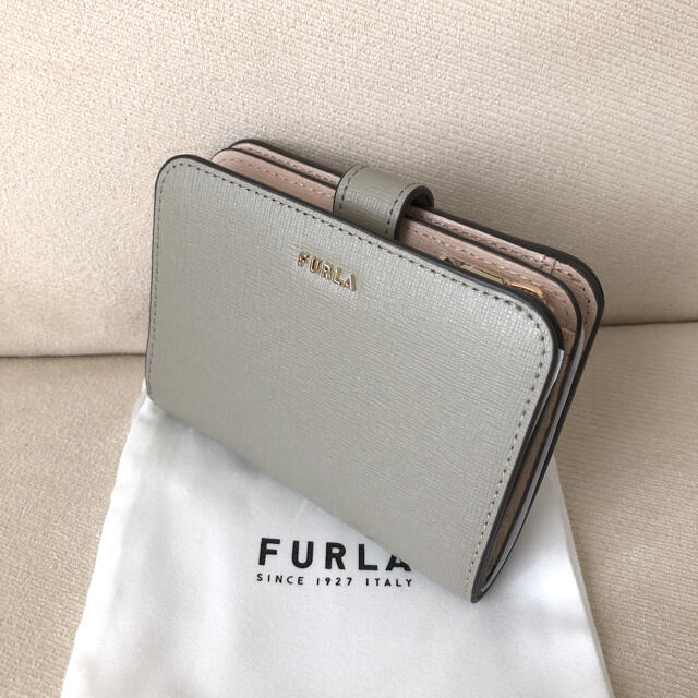 Furla(フルラ)の付属品全て有り★新品 FURLA 2021年秋冬新作 バビロンS グレーベージュ レディースのファッション小物(財布)の商品写真